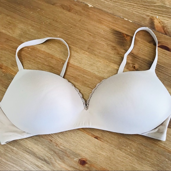 Victoria's Secret Other - Victorias Secret Plunge Push Up Bra